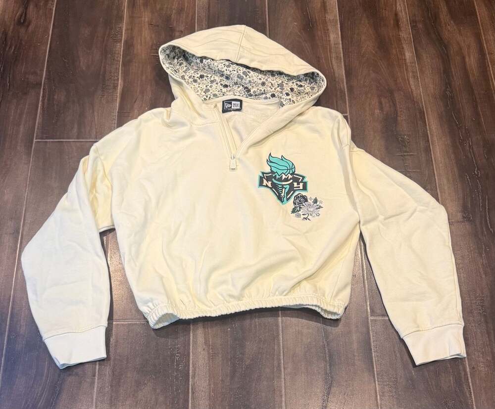 New Era Women's New York Liberty Glam Game Quarter-Zip Cropped Floral Hoodie